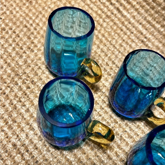 Miniature Rare Vintage Blue Manganese Glass Mugs (set of 6) - Picture 6 of 7